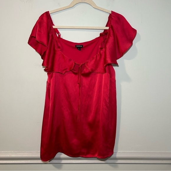 Torrid Fuchsia Pink Cold Shoulder Chiffon Top Size 1X - Picture 4 of 13